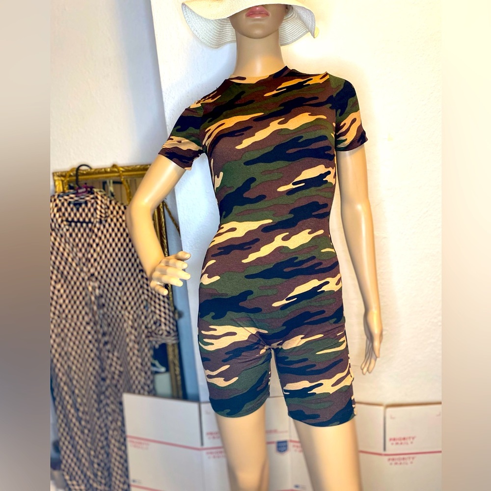 Women romper size S